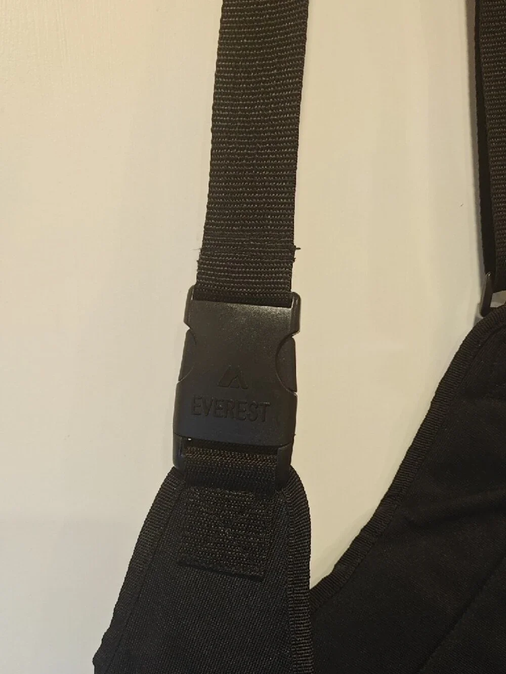 Y2K VTG Black Messenger Sling Bag with Adjustable Strap